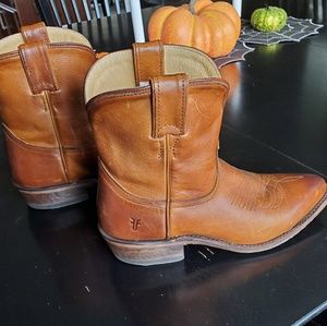 Frye Short Billy Boots